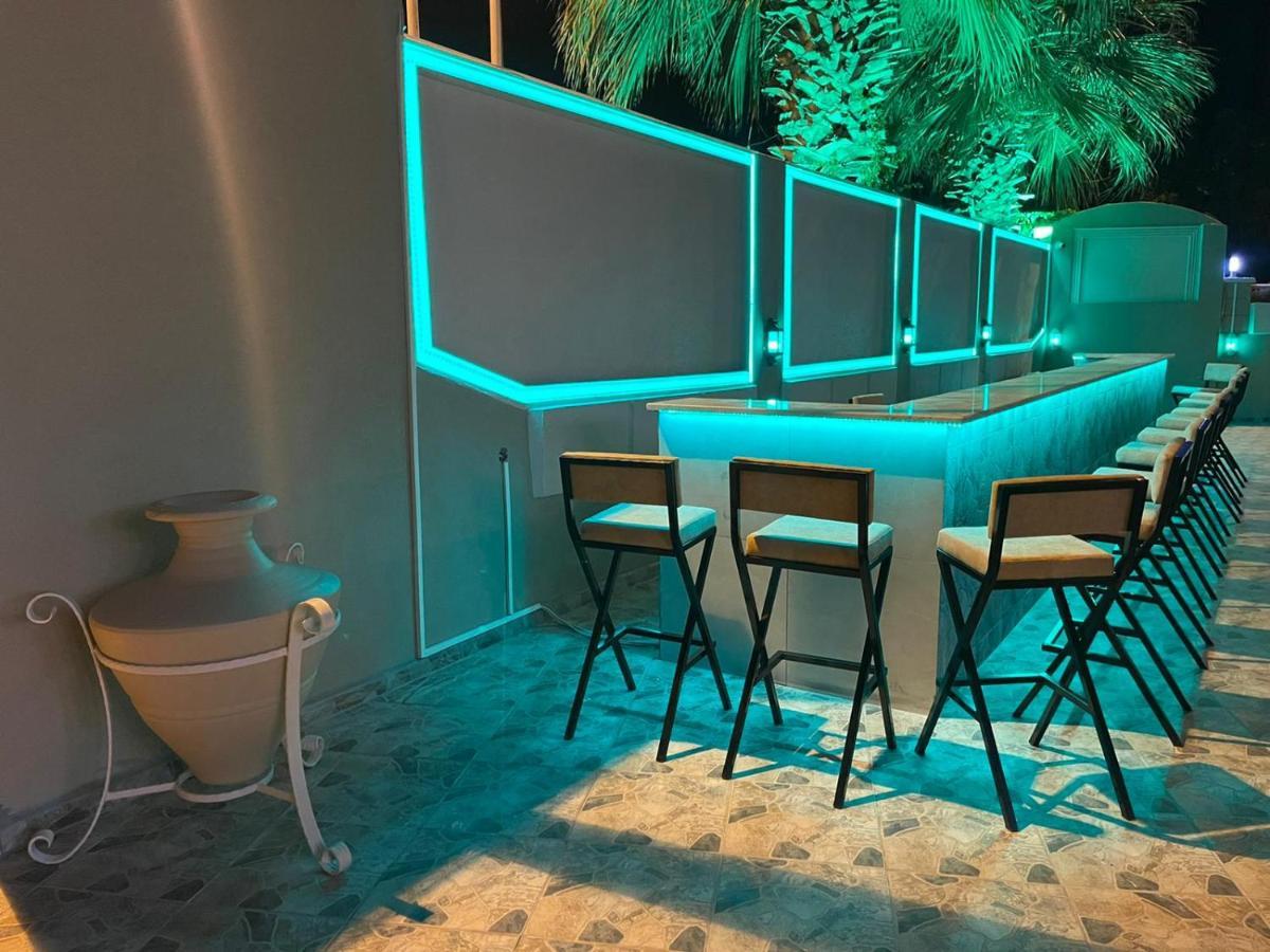 Highlife Aparthotel